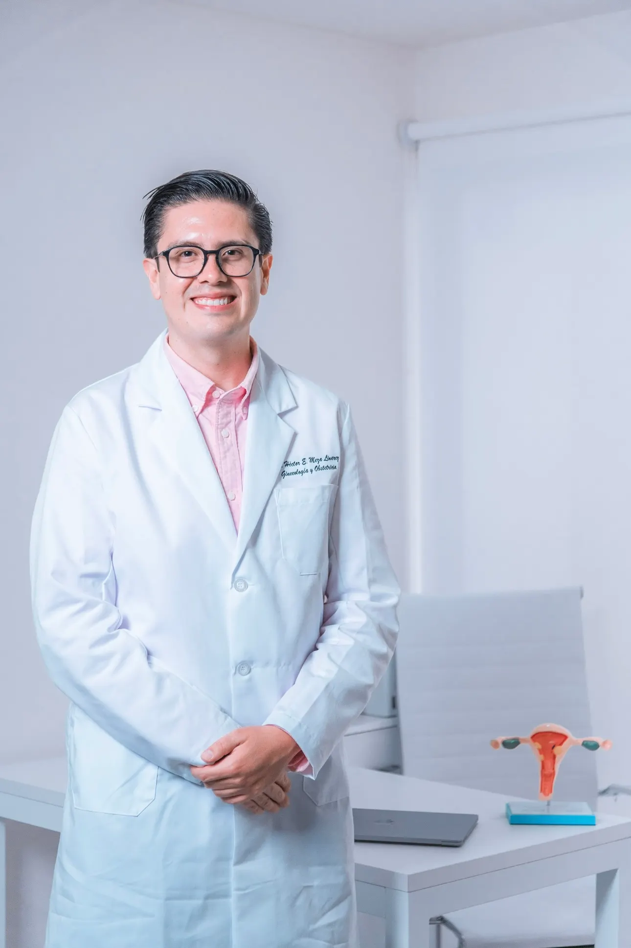 Dr. Héctor Meza Linarez - Ginecología y Obstetricia